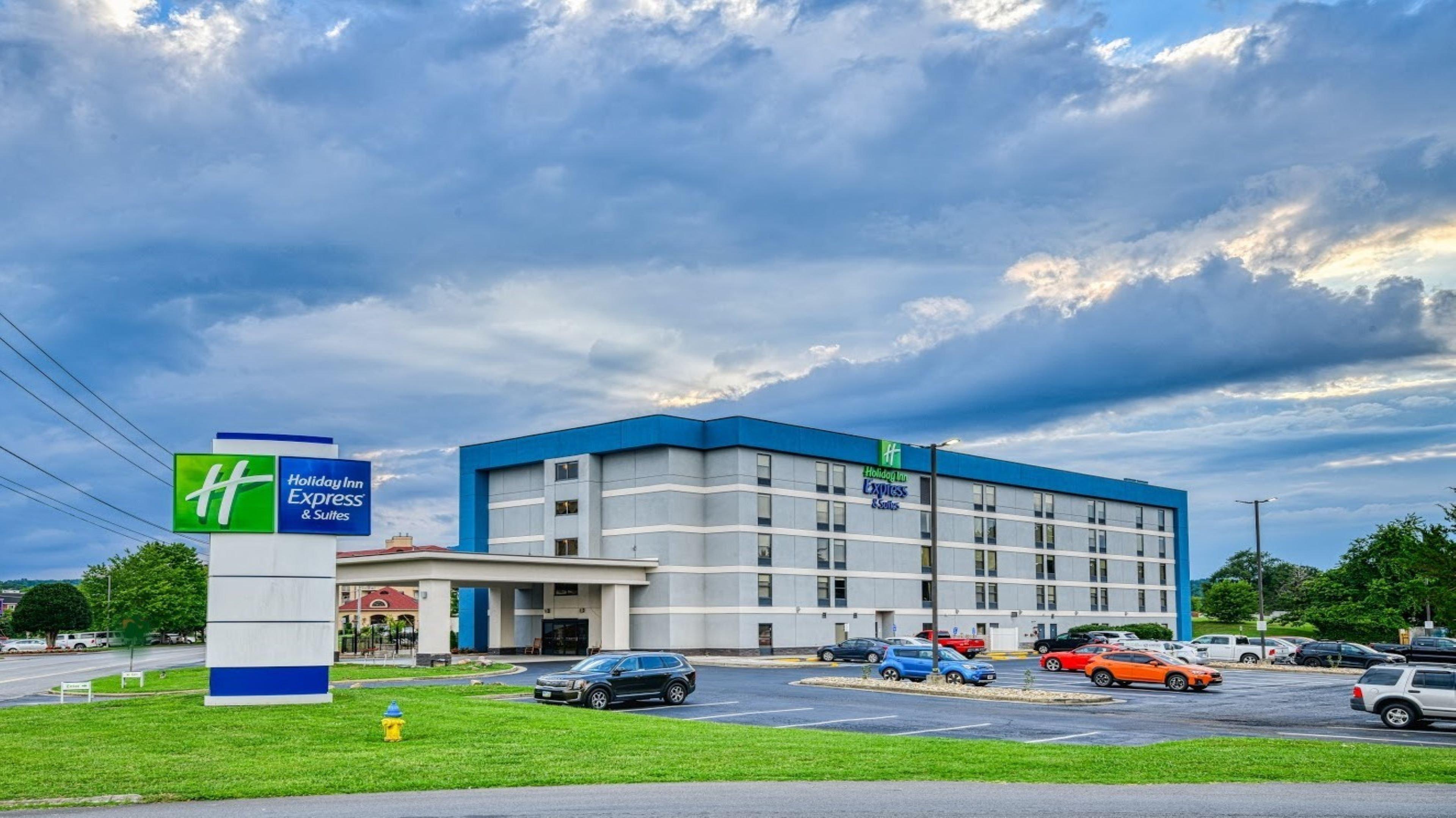 Holiday Inn Express Hotel & Suites Pigeon Forge By Ihg Exterior photo